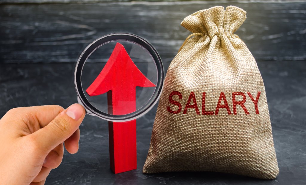 5 Benefits to Prioritize When Negotiating Total Compensation